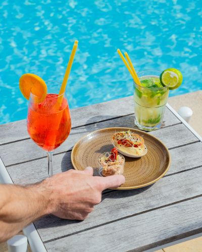 Apéritif face à la Grande Bleue