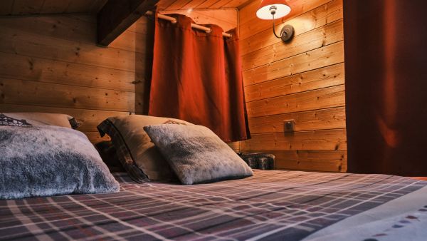 Une nuit d'évasion dans le Chalet Western
