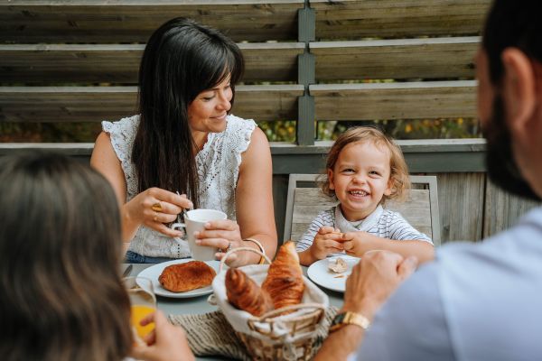 Une Nuitée en Famille avec 4 Petit Déjeuners